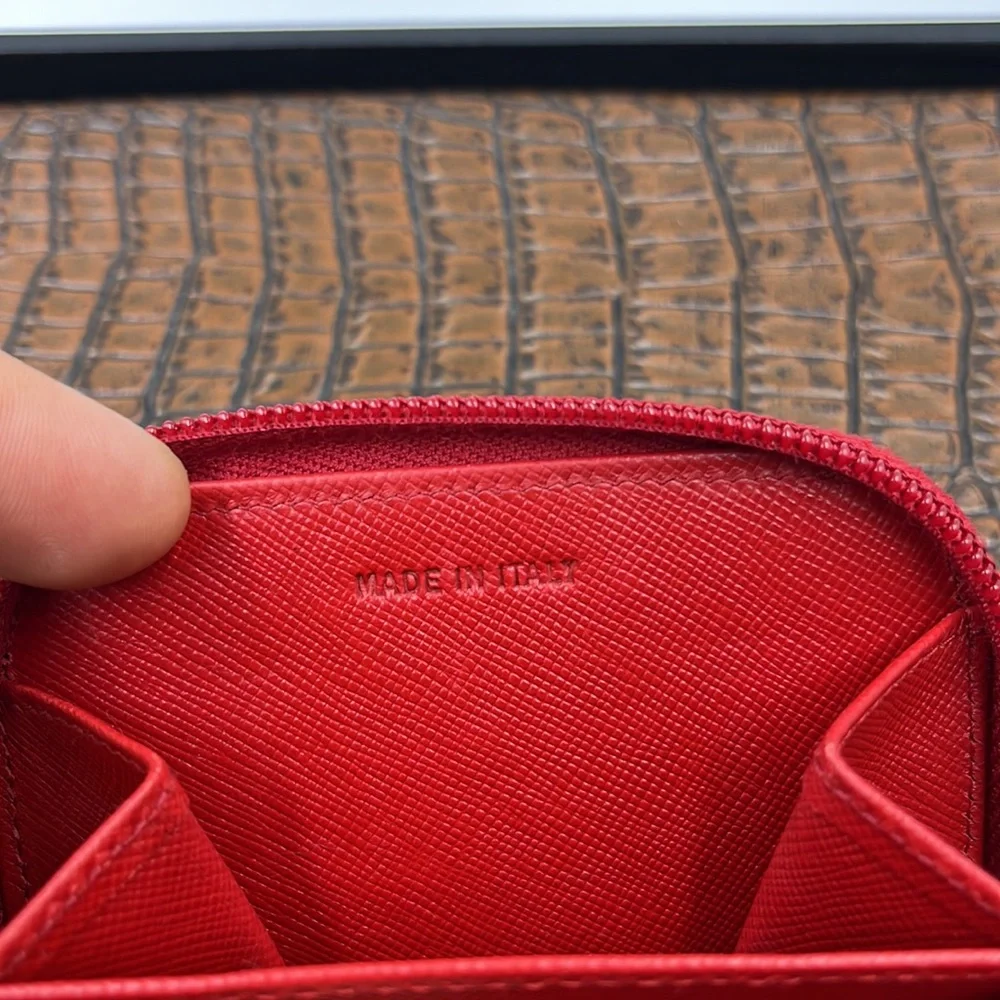 Prada Tessuto Red Zip Around Unisex Credit Card 💳 Holder - Picture 9 of 11